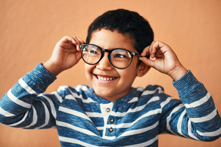 How does vision insurance work?